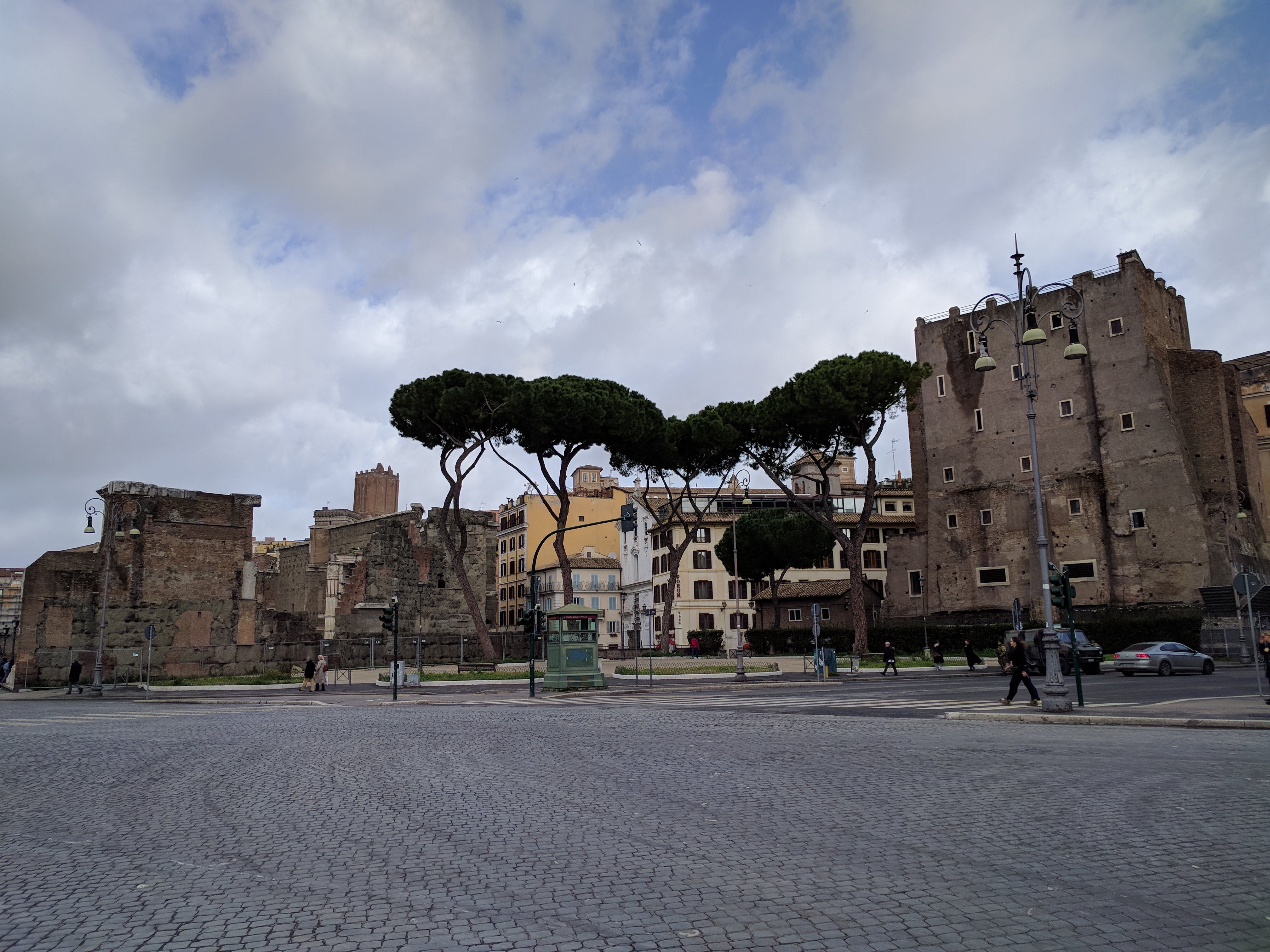 Tutti per Torri! Una passeggiata alla scoperta delle Torri dei Fori Imperiali